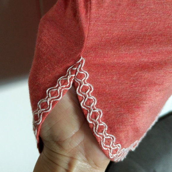 Max Studio Flutter🦋 Sleeve Top NWT - Picture 7 of 8